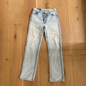 RE/DONE
Originals 90s High Rise Loose size 26